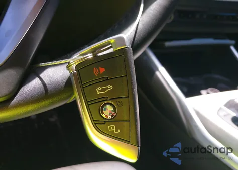 2020 BMW 330I from USA, damaged, VIN 3MW5R1J0XL8B30004